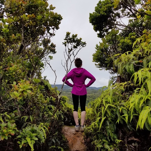 Meet your Posher, Jessica - Picture 2 of 3